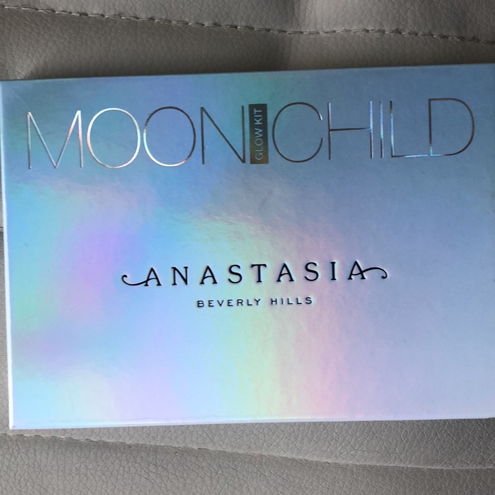 Makeup - Anastasia Beverly Hills Moon Child